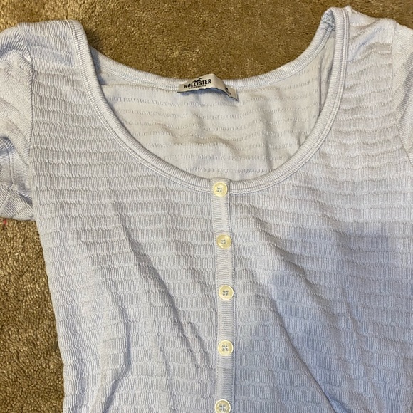 Hollister top - Picture 1 of 2